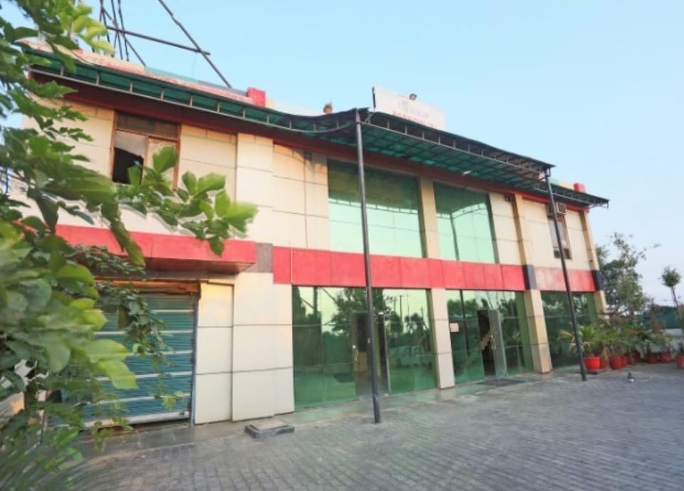 Hotel O Tulip Park Inn, Manesar, Manesar