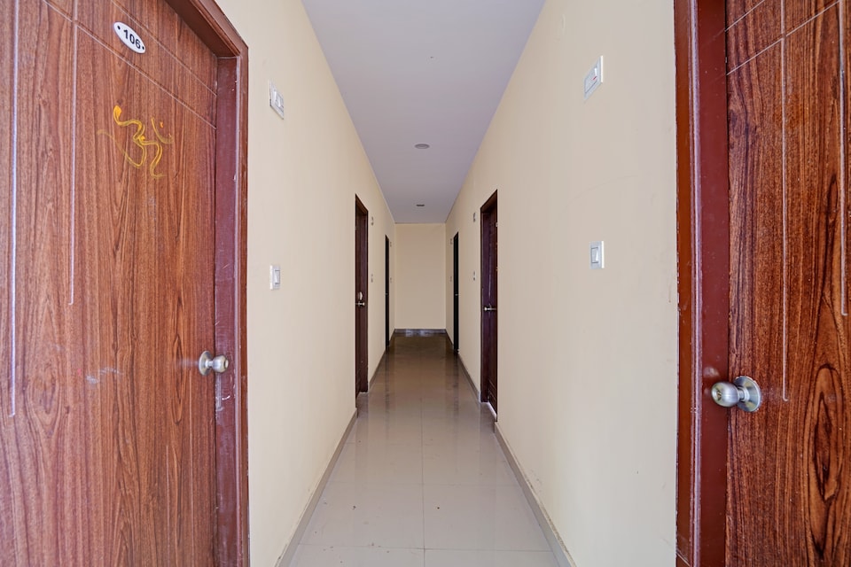 Hotel O SRS Comforts, Chandapura Extension Bangalore, Bangalore