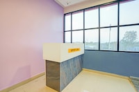 Hotel O SRS Comforts