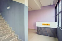 Hotel O SRS Comforts