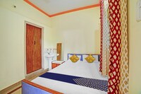 SPOT ON 811995 Hotel Gandharva Hunsur