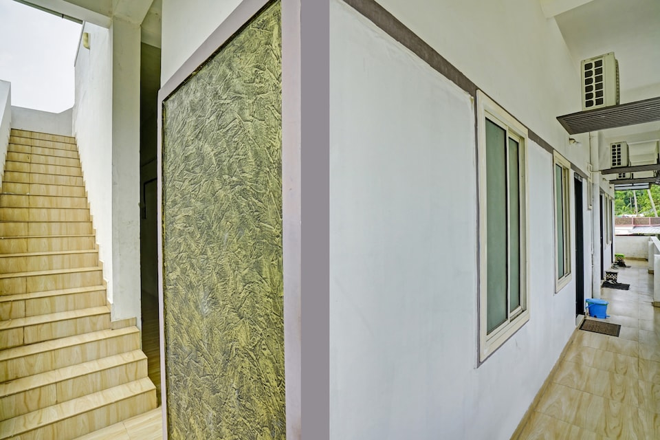 Hotel O Edappally Stays, Edapally Kochi, Kochi