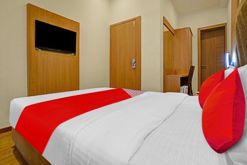 Hotel O Sunrise Suites, Mumbai BCEC, Mumbai