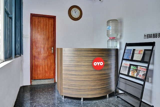 OYO Flagship 812024 Adyar Residency