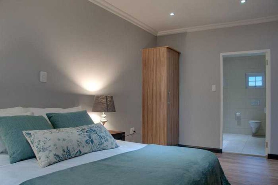 POP 81210J Hotel Duvedi Inn, IIT Kanpur, Kanpur