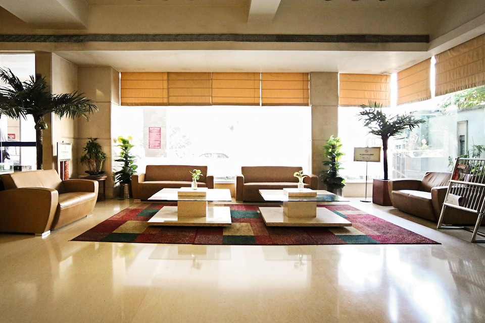 OYO 1668 Hotel Fortune Murali Park, MG Road Vijayawada, Vijayawada