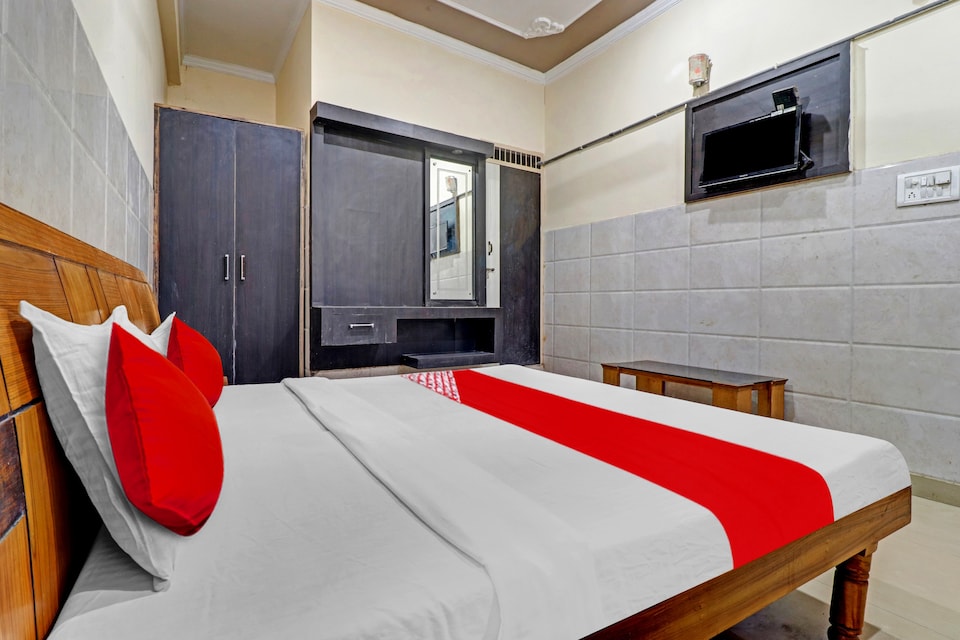 Hotel O Vishal Paradise, Dehradun ISBT, Dehradun