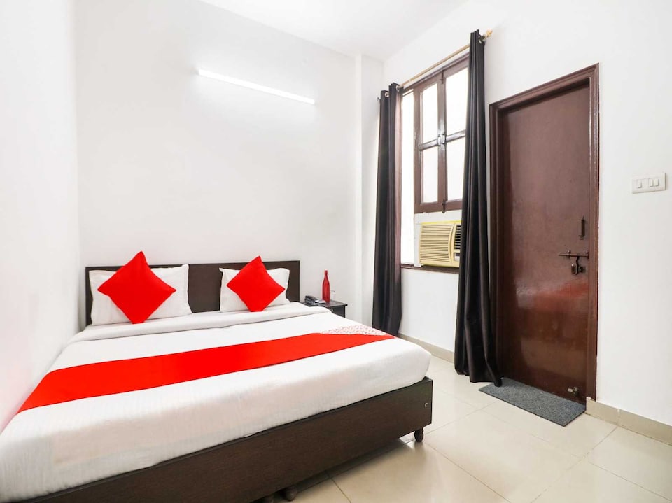 POP 81218D Hotel Safe Stay, Old Gurgaon, Gurgaon