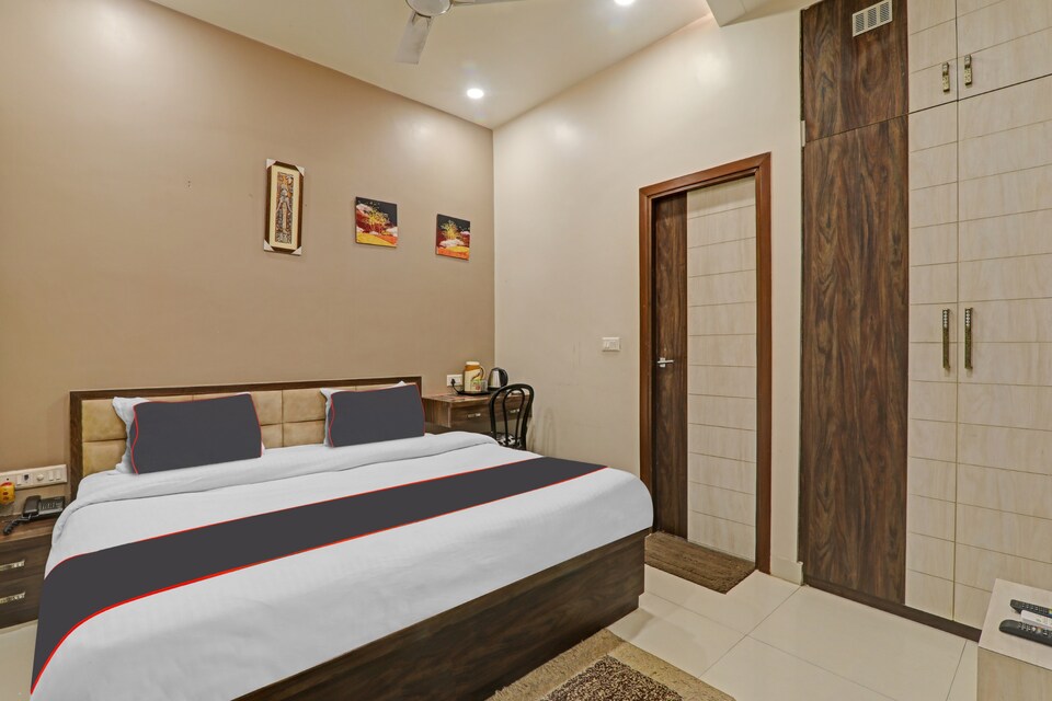 Collection O 812235 Singh Co Fort Inn, Golghar, Gorakhpur