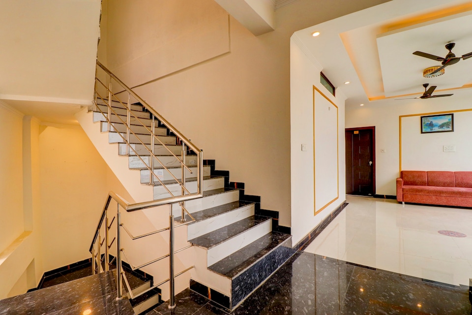 HOTEL O R1 HOME STAY Jwalapur Railway Station, SIDCUL - Bahdarabad, Haridwar