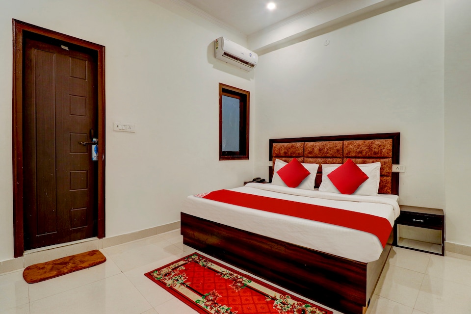 HOTEL O R1 HOME STAY Jwalapur Railway Station, SIDCUL - Bahdarabad, Haridwar