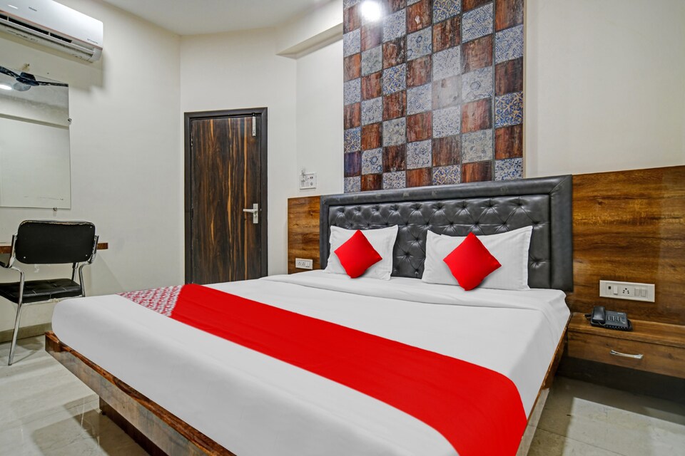 Live on IND932, Vijay Nagar Indore, Indore