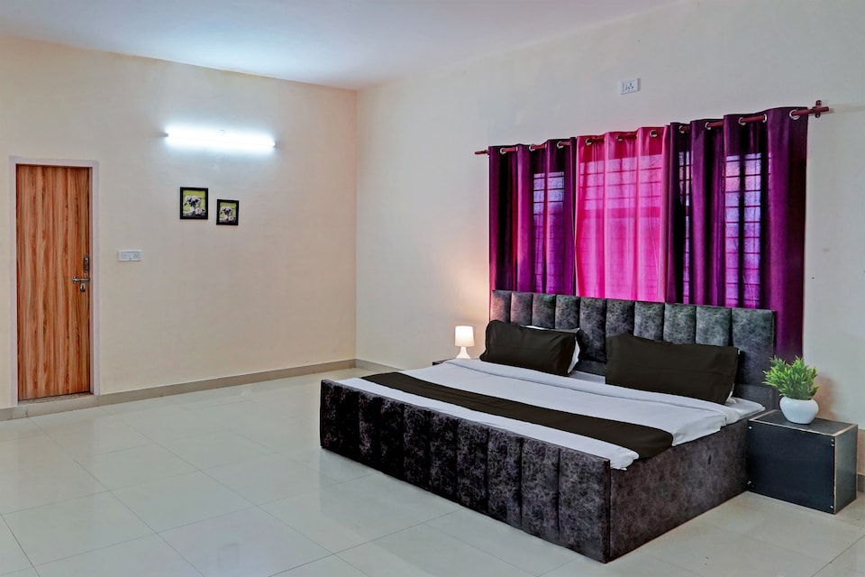 OYO Hotel Amaira Home, Chakrata Road Dehradun, Dehradun