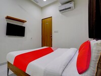 OYO Flagship 812310 Hotel Lalit