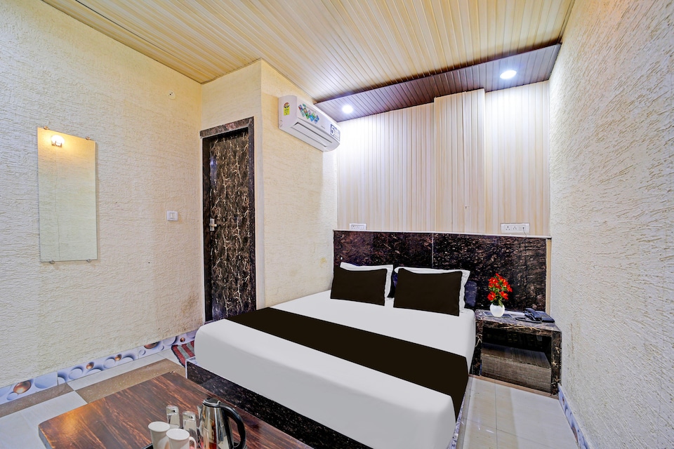 Hotel O Rohit Nagar Near Janki Hospital, MP Nagar Bhopal, Bhopal