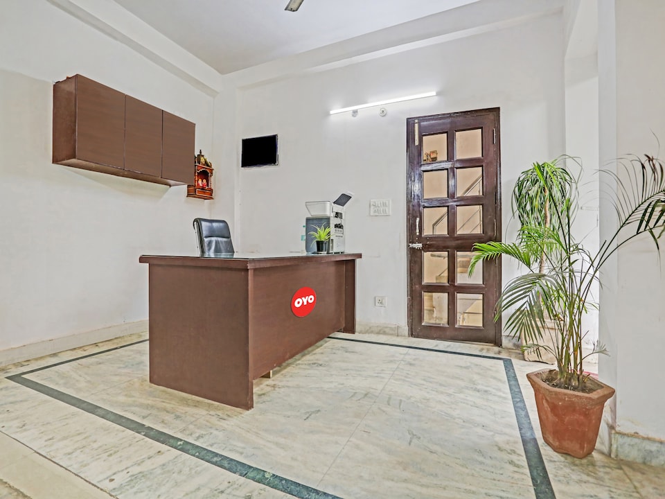 Hotel O Elite Inn, Kalkaji Delhi, Delhi