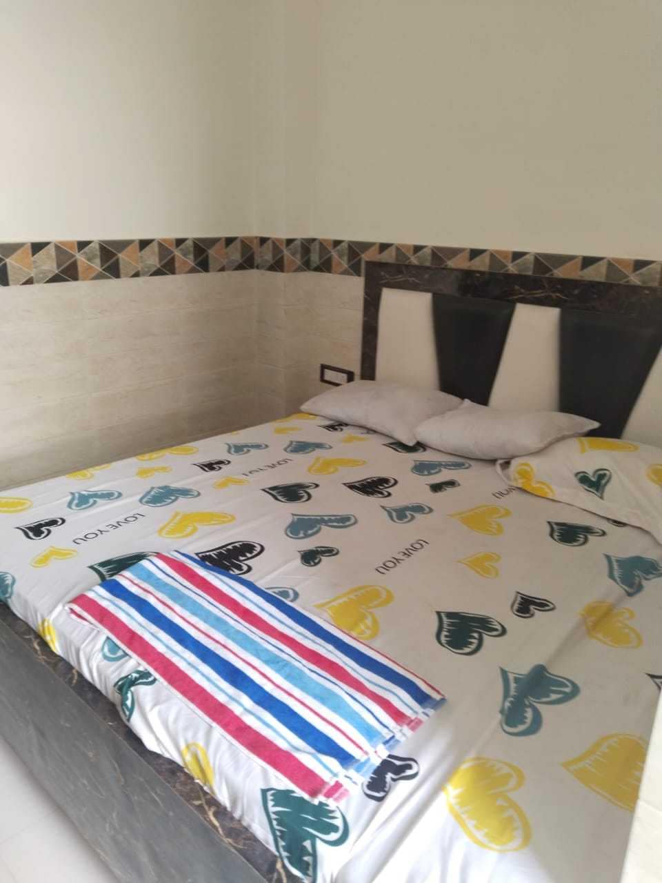 POP 81239K Hotel R D Inn, Kanpur Railway Station, Kanpur