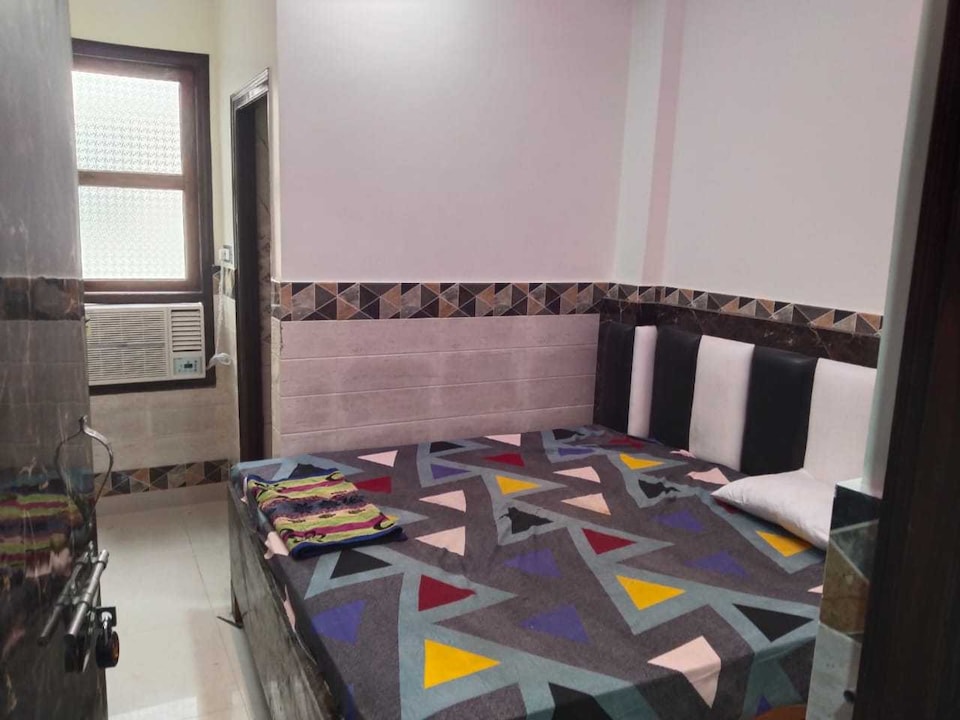 POP 81239K Hotel R D Inn, Kanpur Railway Station, Kanpur