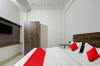 OYO Flagship Palacio Inn