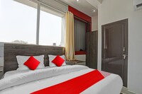 OYO Flagship Palacio Inn