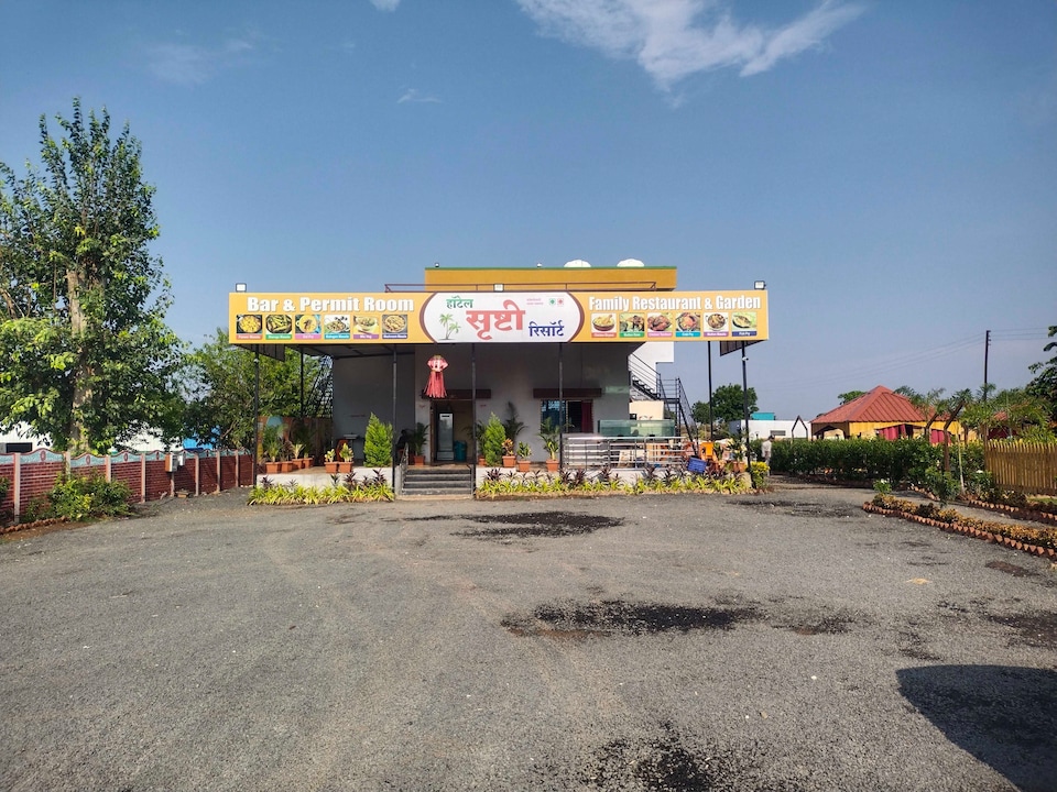 OYO 812423 Srushti Resorts And Bar Permit Room, Aurangabad, Aurangabad