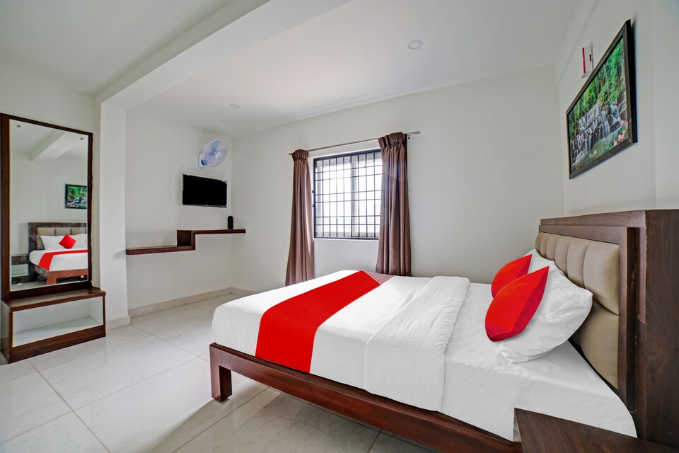 OYO Flagship 812424 Apith Hotel & Suites, Tumkur Road, Bangalore