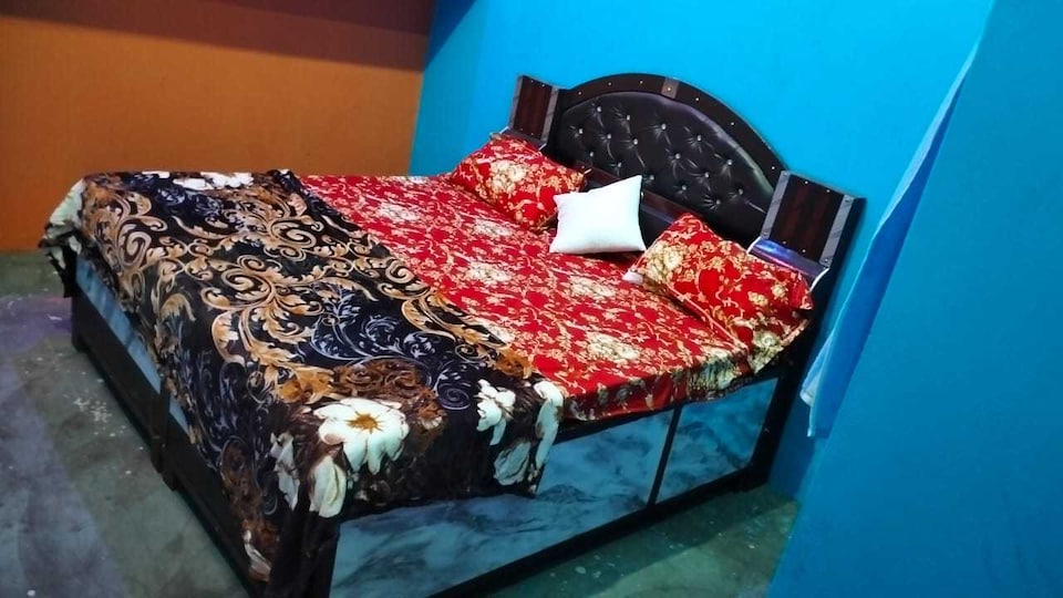 OYO 812426 Hotel Paradise, Meerut, Meerut