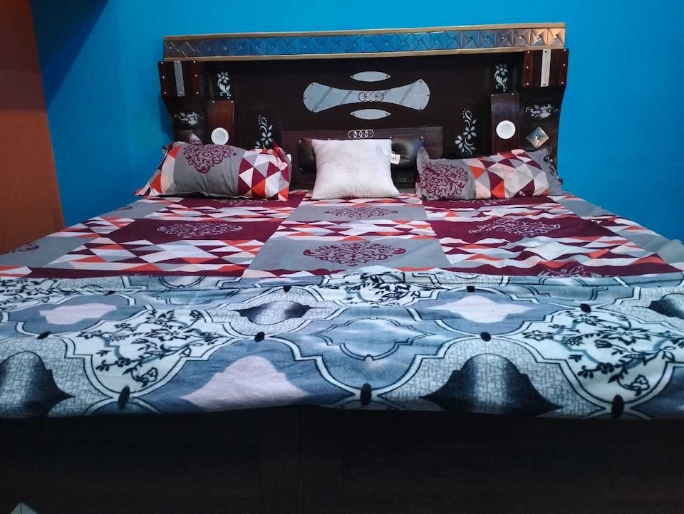 POP 81242H Hotel Paradise, Meerut, Meerut