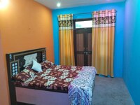 POP 81242H Hotel Paradise