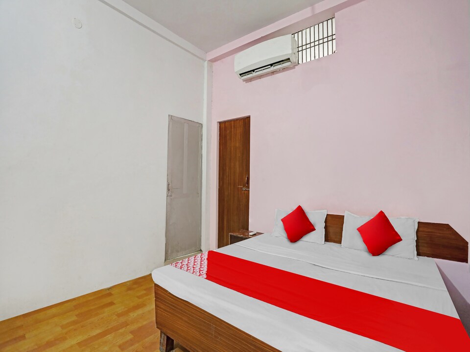 OYO Flagship New Bodhi Hotel, Sarnath Varanasi, Varanasi