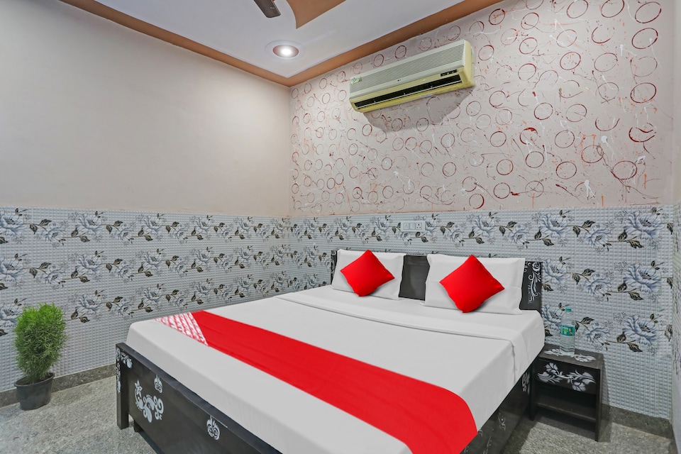 OYO Flagship 812506 New Radisson, Moradabad, Moradabad