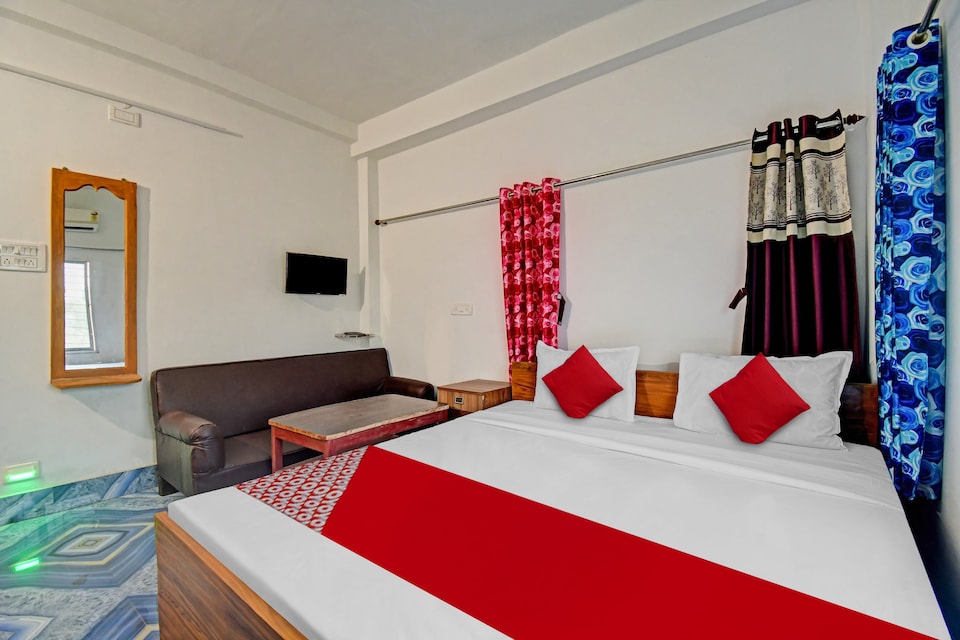 SPOT ON DM2 resort, Kolaghat, Kolkata