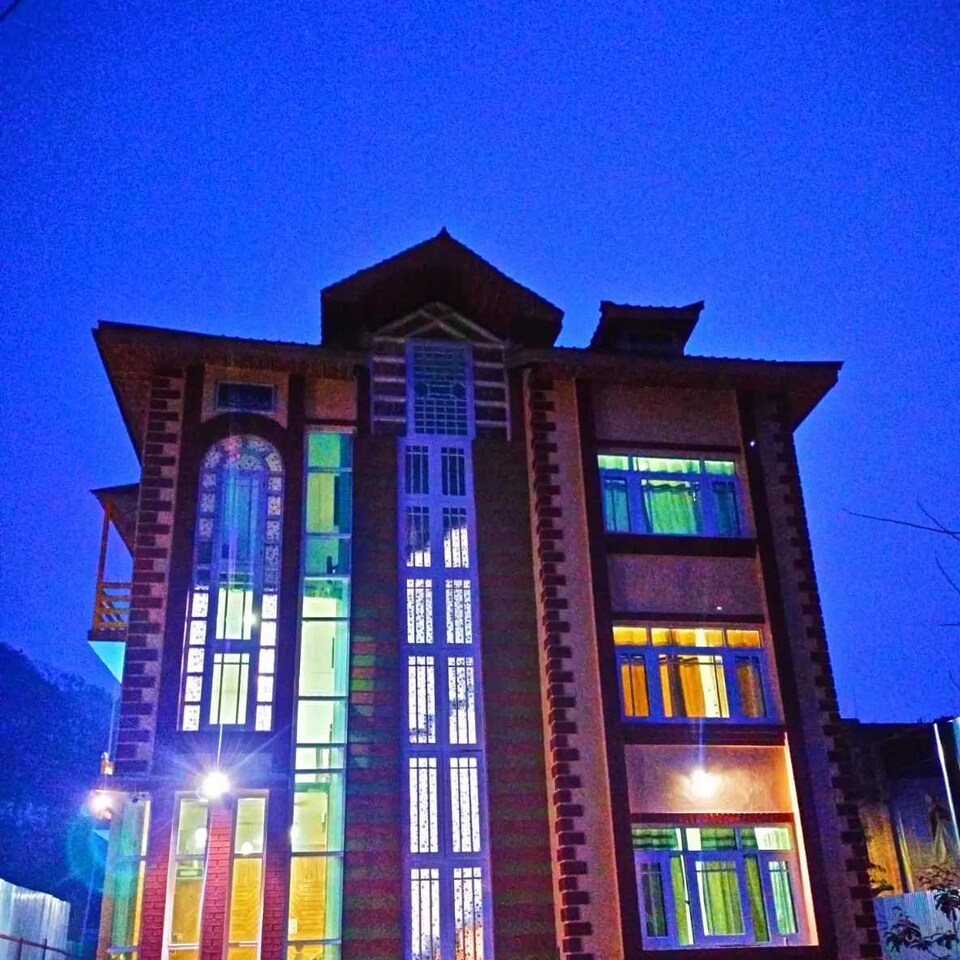 POP 81251F Lily Resort Srinagar , Dal-lake cluster, Srinagar