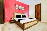 Hotel O Uttam Nagar Near Akash Hospital