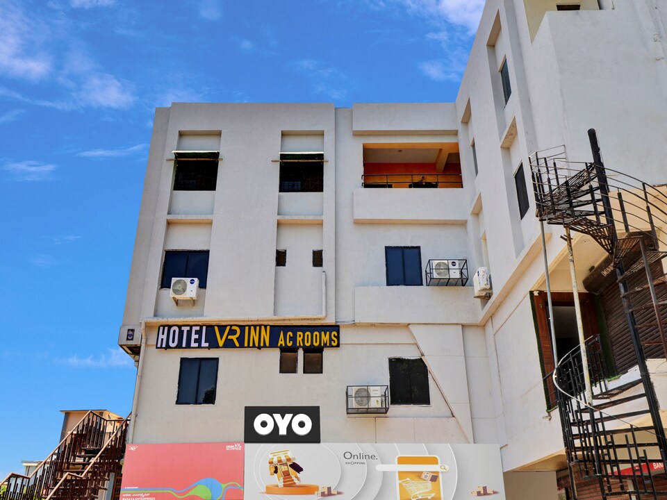 Hotel O VR INN Makar Pura Railway station, Makarpura, Vadodara