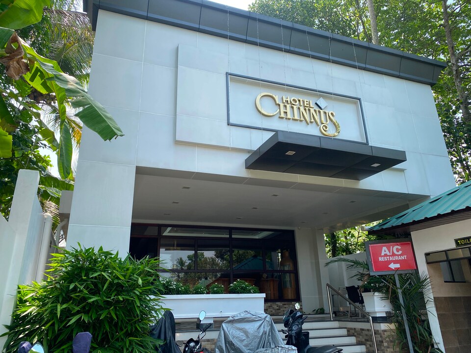 POP HOME 81254K Hotel Chinnus , Technopark Trivandrum, Trivandrum