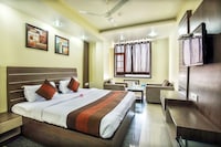 OYO 1673 Hotel MM Yellowuds