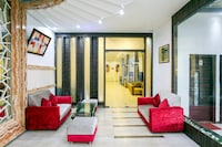 Hotel O MM Yellowuds