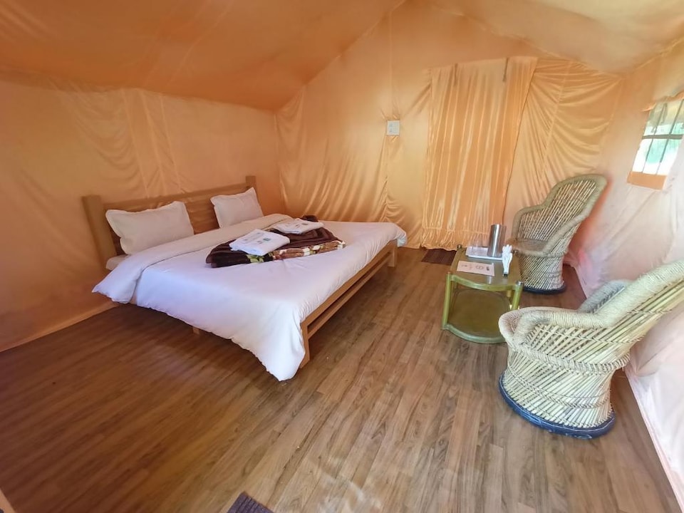 POP 81257E Camp Off The City, Kachighatti- summerhill, Shimla