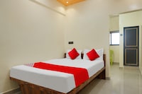 Hotel O Crown & Lodge