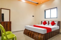 Hotel O Crown & Lodge