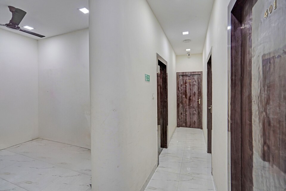 Collection O Dalhousie Square Kolkata Formerly G.N Palace, Esplanade Kolkata, Kolkata