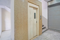 Collection O Dalhousie Square Kolkata Formerly G.N Palace