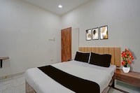 Collection O Dalhousie Square Kolkata Formerly G.N Palace