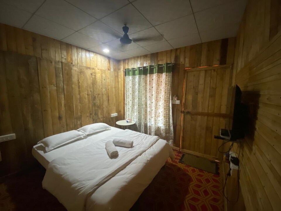 POP 81263E Arambol Inn, Arambol Goa, Goa