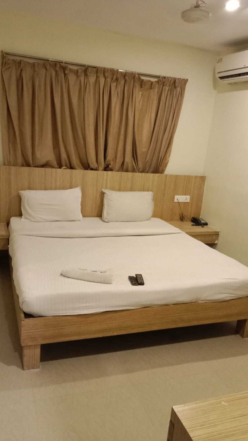 POP 81263J Hotel Kms Inn, Kukatpally, Hyderabad