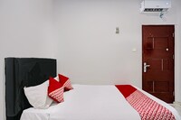 OYO 92524 D'cost Homestay
