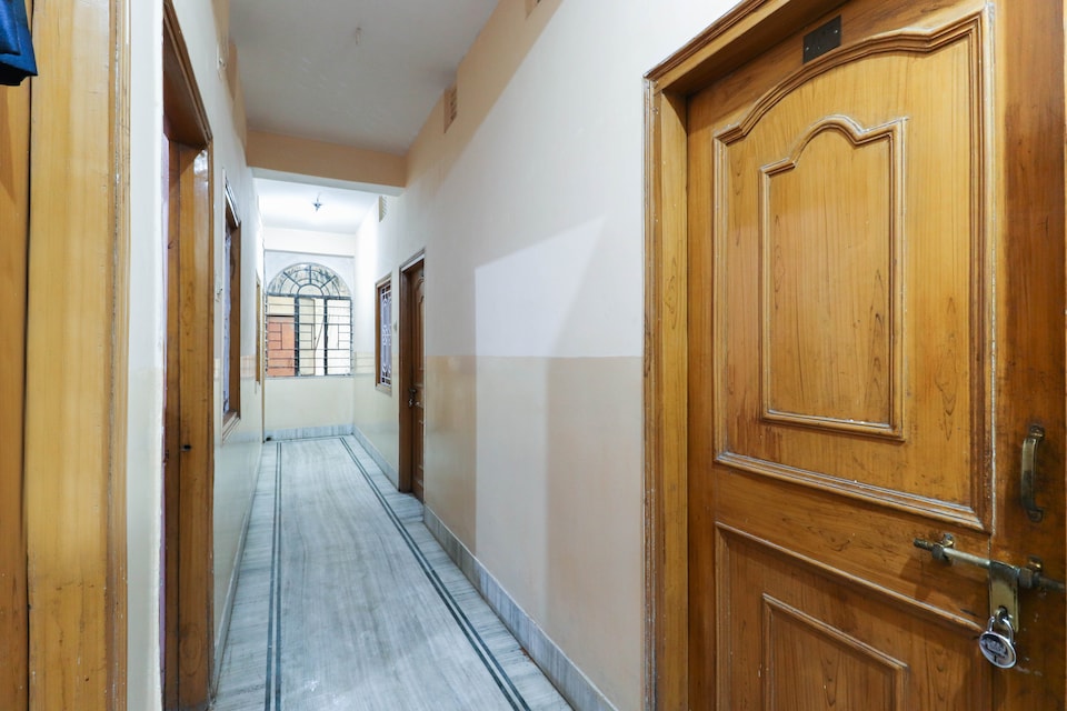 SPOT ON 812687 Hotel Deep, Firayalal, Ranchi