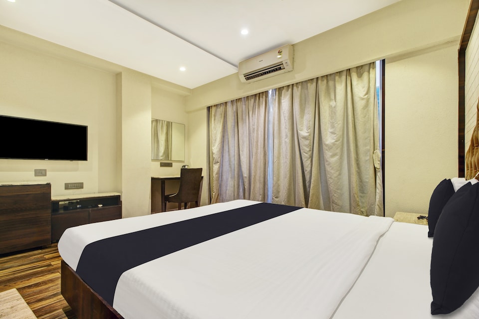 OAK Hotel Skydale, Calangute Goa, Goa