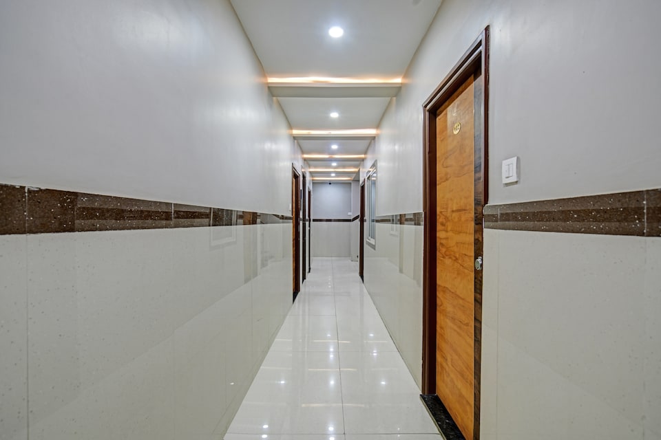 Hotel O Blue Wings, Vijay Nagar Indore, Indore